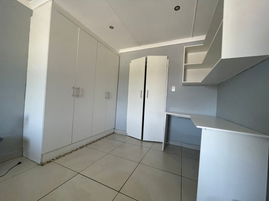 3 Bedroom Property for Sale in Nahoon Valley Park Eastern Cape
